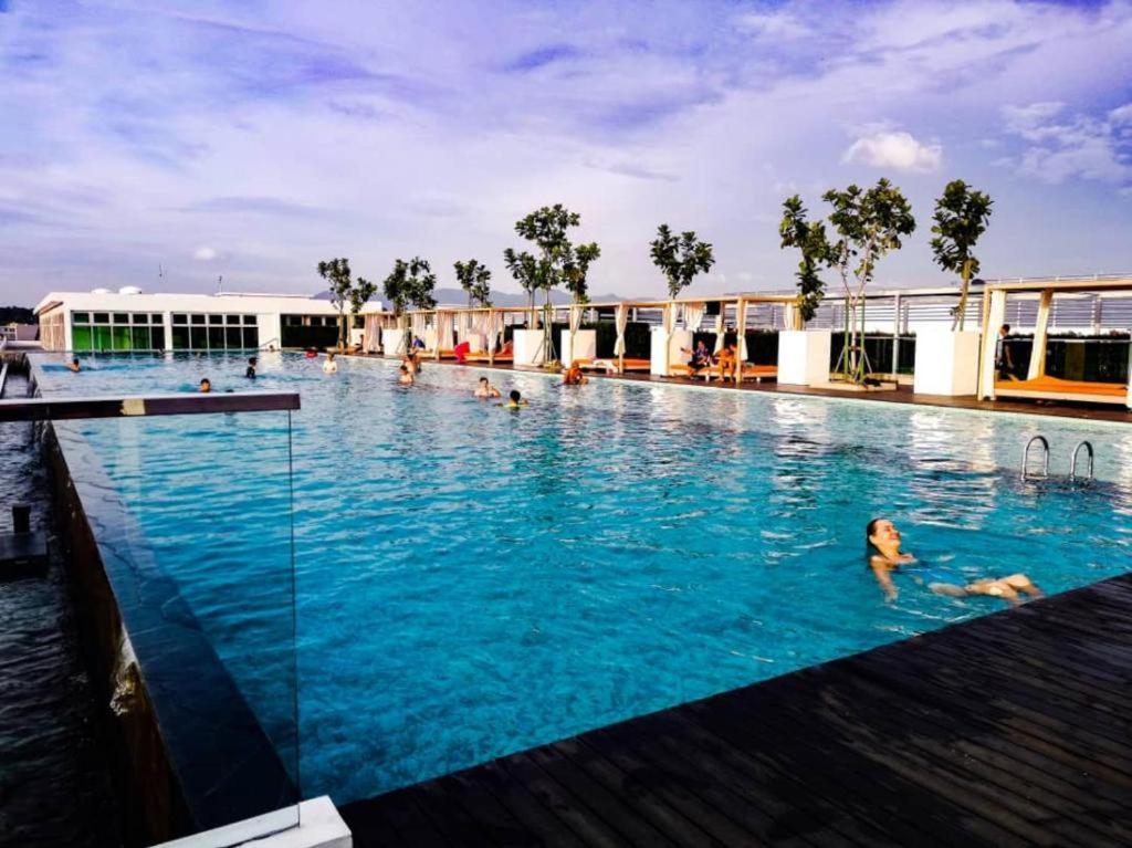 Apartment Blue Sky At Sutera Avenue 5-6 Pax Kota Kinabalu